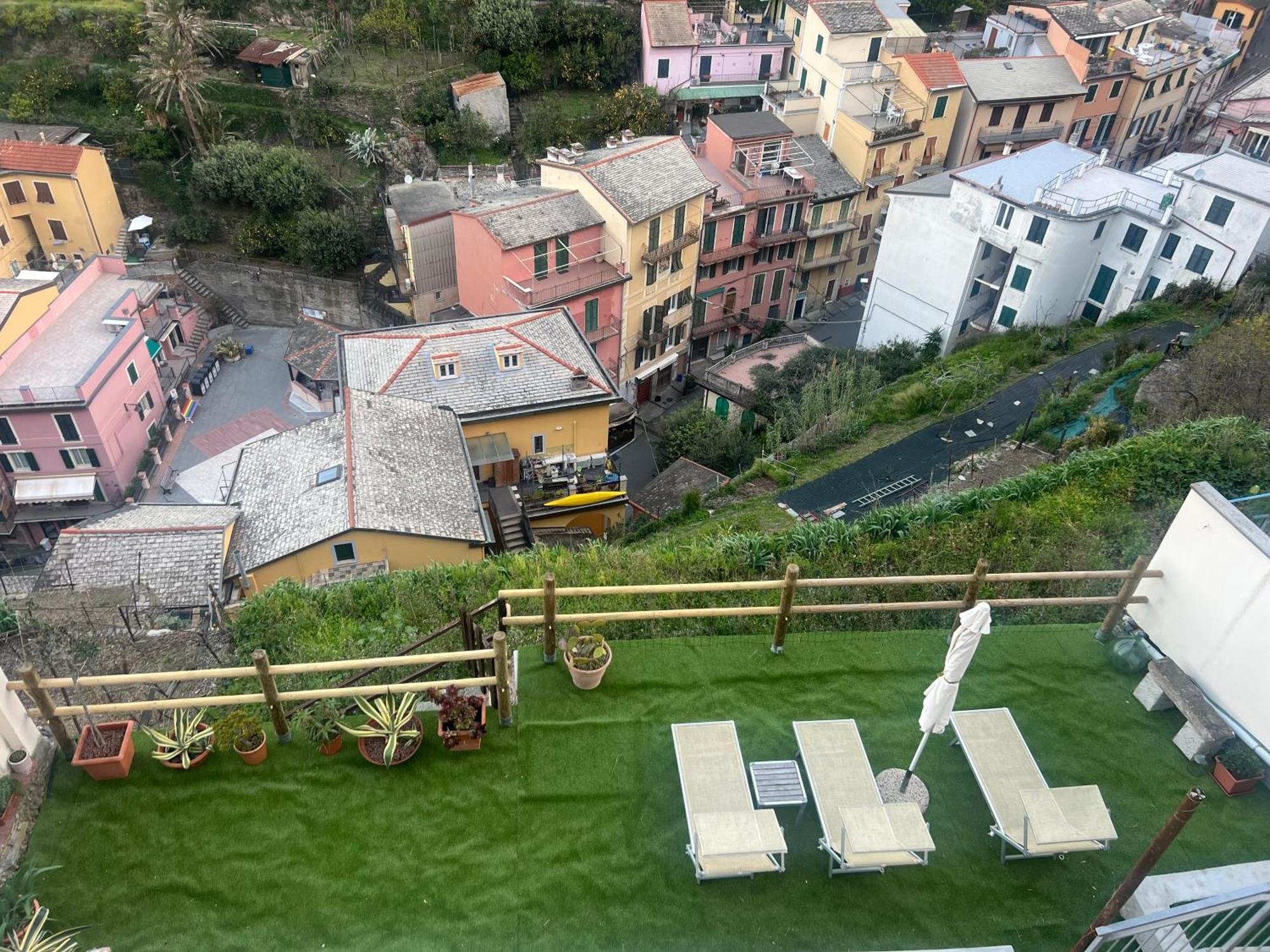 Orizzonti Apartments Манарола Экстерьер фото